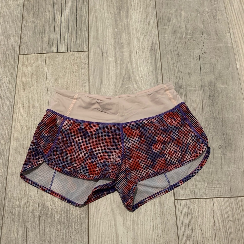 Lululemon shorts 2.5 inches size 2